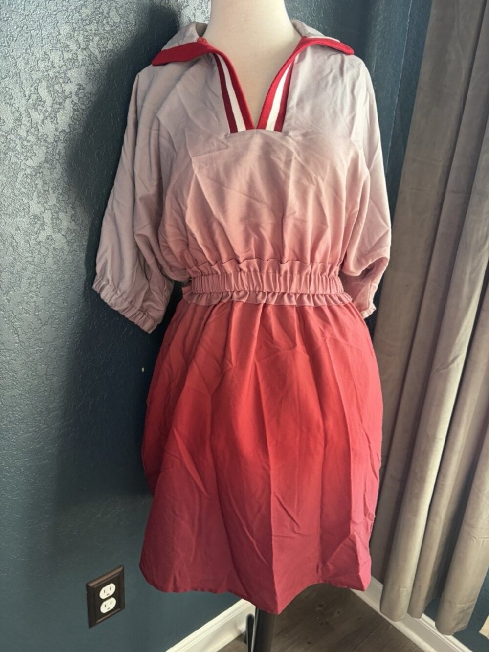 Emily McCarthy Ombré Dress With Collar Maroon Sz Small Has Pockets Tuckernuck